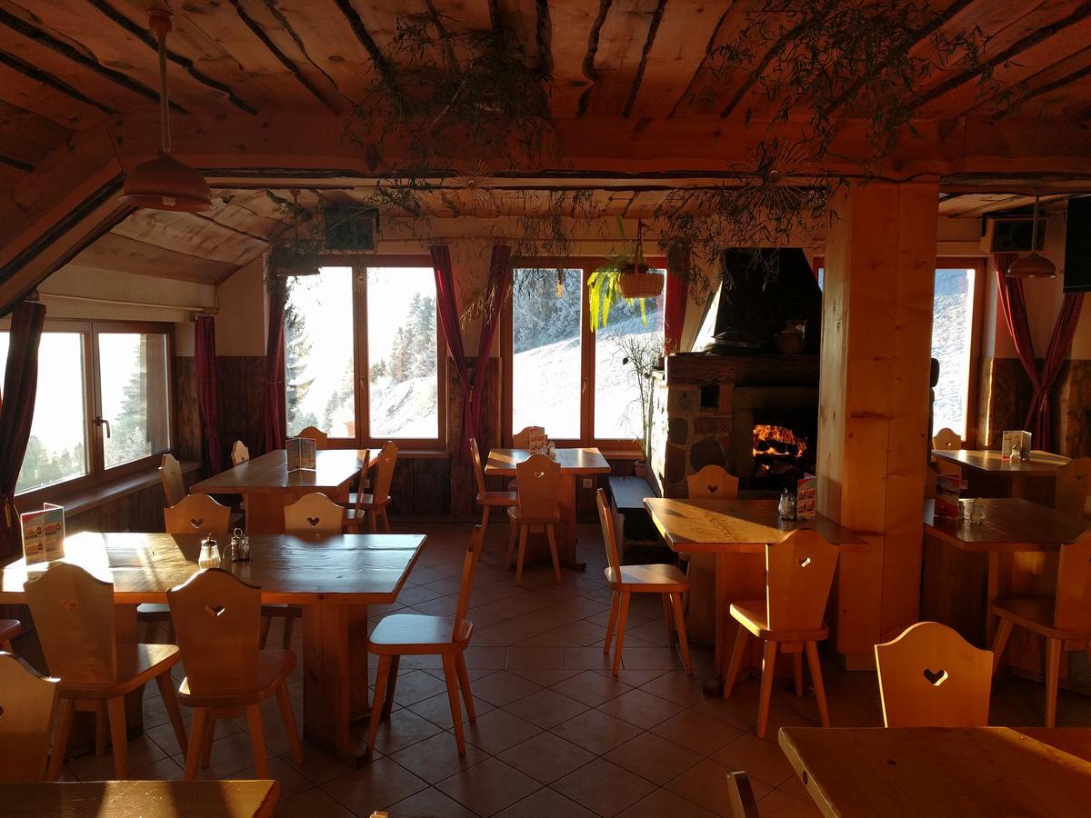 Gostisce In Penzion Stari Vrh Поляне-над-Шкофьё-Локо Экстерьер фото