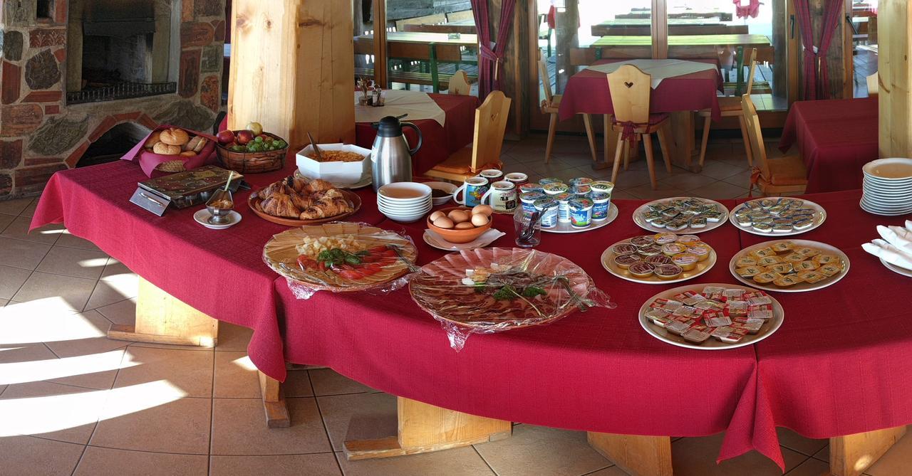 Gostisce In Penzion Stari Vrh Поляне-над-Шкофьё-Локо Экстерьер фото